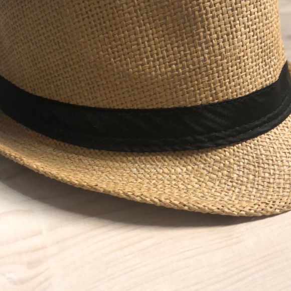 Free with purchase-Hat - Picture 5 of 10